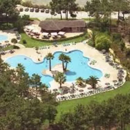 Aroeira Golf Apartment *